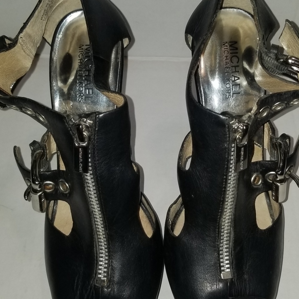 WOMEN'S  CARAMEL MICHAEL KORS PUMPS SZ.7M